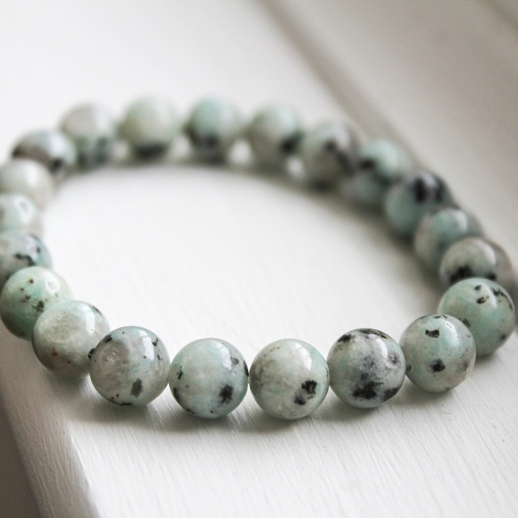 Kiwi Jasper Gemstone Chakra Balancing Stretchy Energy Bracelet - Picture 3 of 4